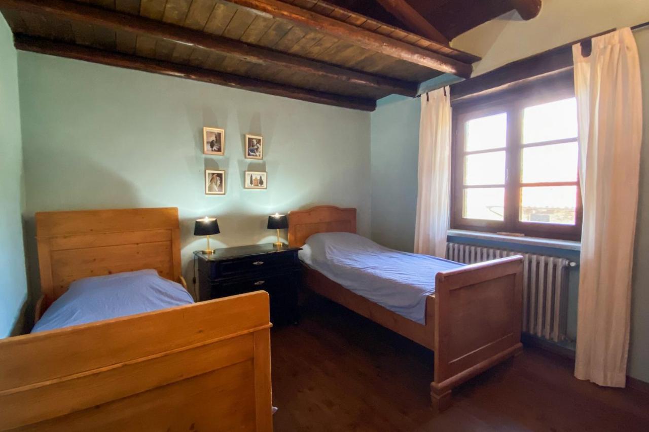 Vakantiehuis met adembenemend uitzicht Monastero Bormida Buitenkant foto