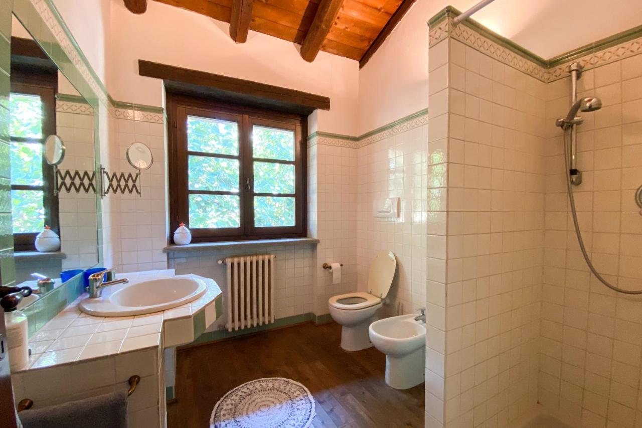 Vakantiehuis met adembenemend uitzicht Monastero Bormida Buitenkant foto