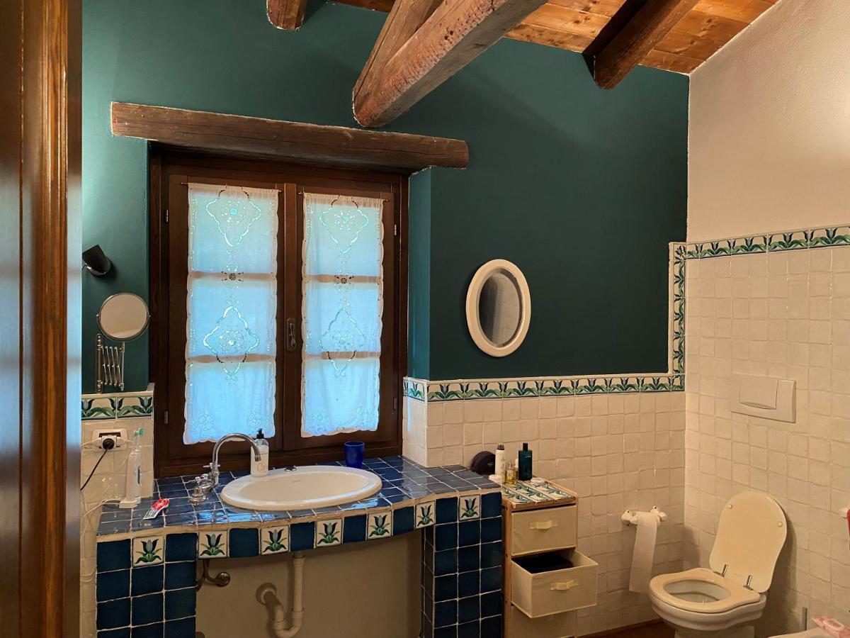 Vakantiehuis met adembenemend uitzicht Monastero Bormida Buitenkant foto