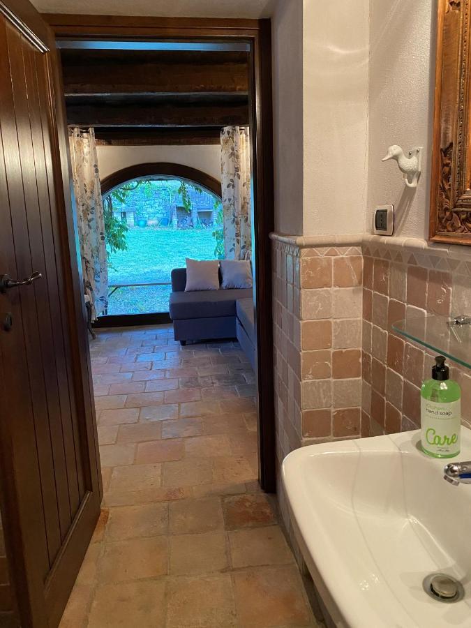 Vakantiehuis met adembenemend uitzicht Monastero Bormida Buitenkant foto