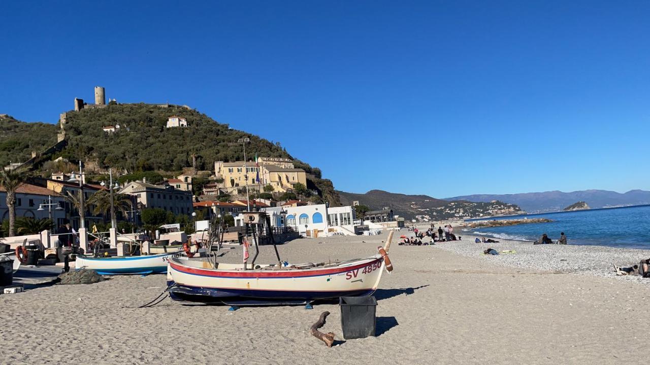 Vakantiehuis met adembenemend uitzicht Monastero Bormida Buitenkant foto